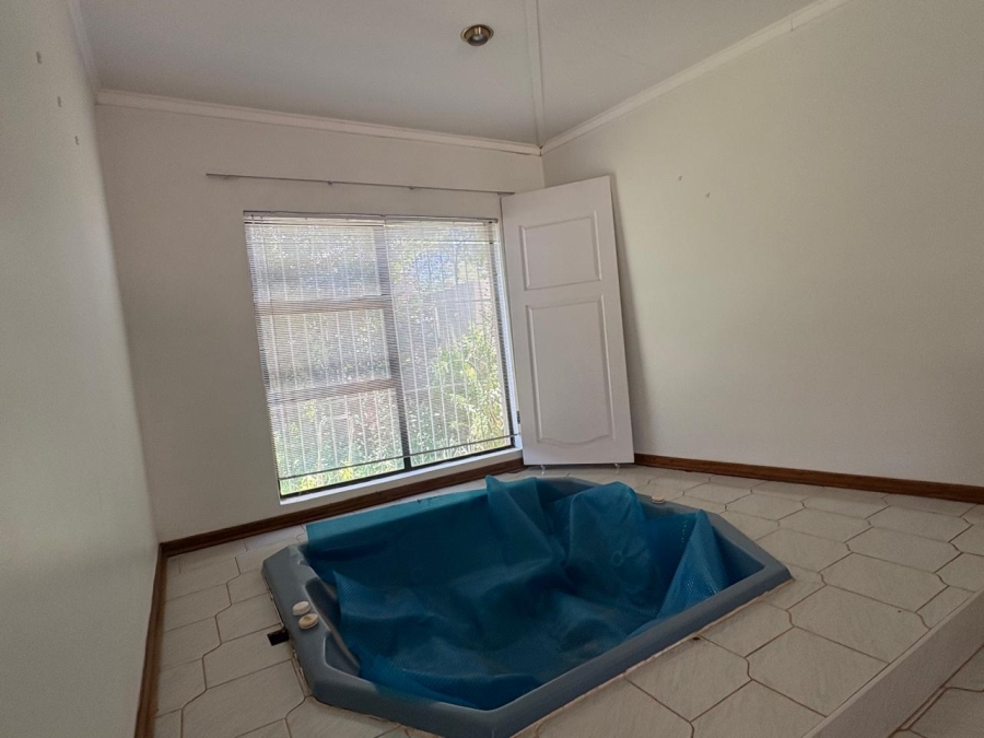 4 Bedroom Property for Sale in Riebeeckstad Free State